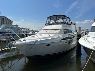 45' Meridian 2005 Yacht For Sale